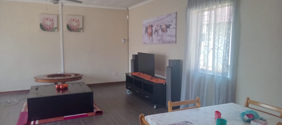 To Let  Bedroom Property for Rent in Roodia Free State
